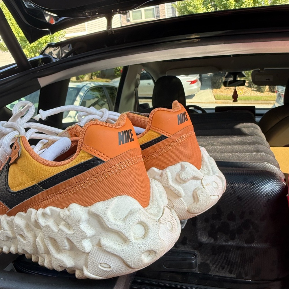 Nike Textured Sole Sneakers in Orange and Black - Picture 3 of 6
